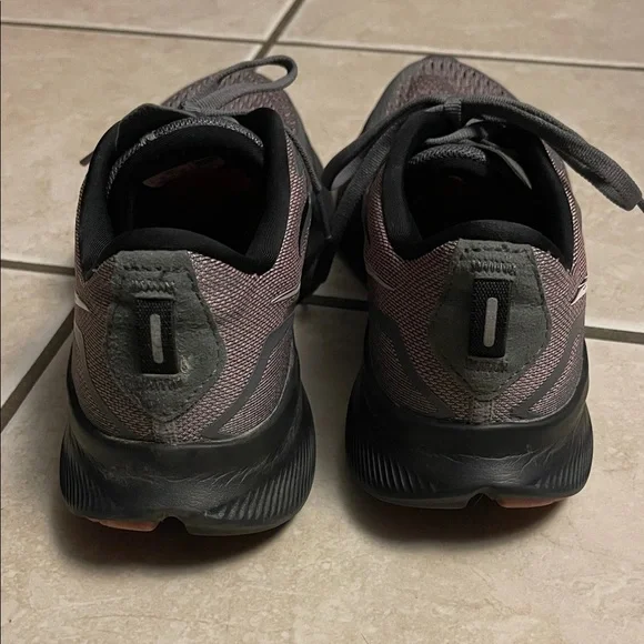 Women's Saucony Ride 15 Charcoal/Shell - 10 B Medium - Picture 4 of 5